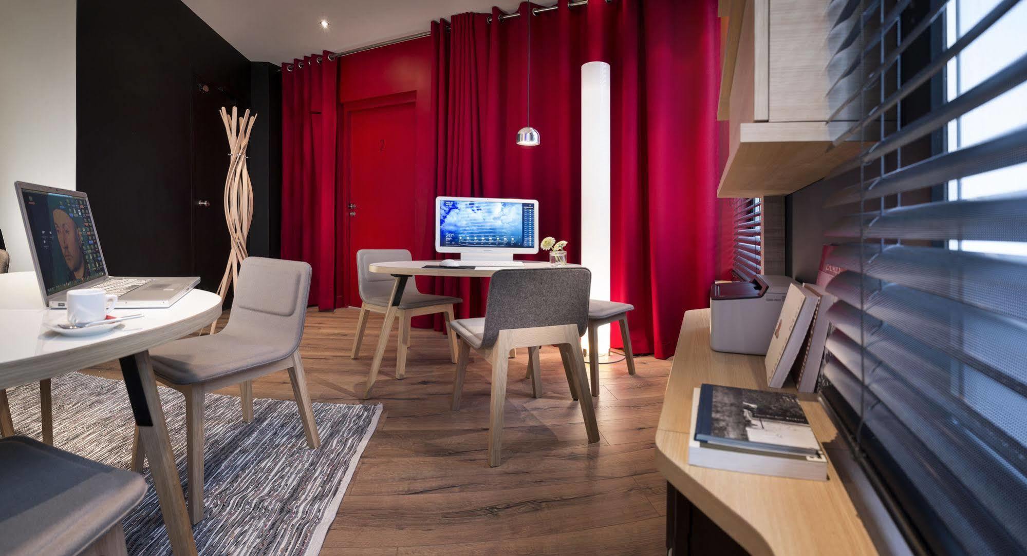 Max Hotel Paris
